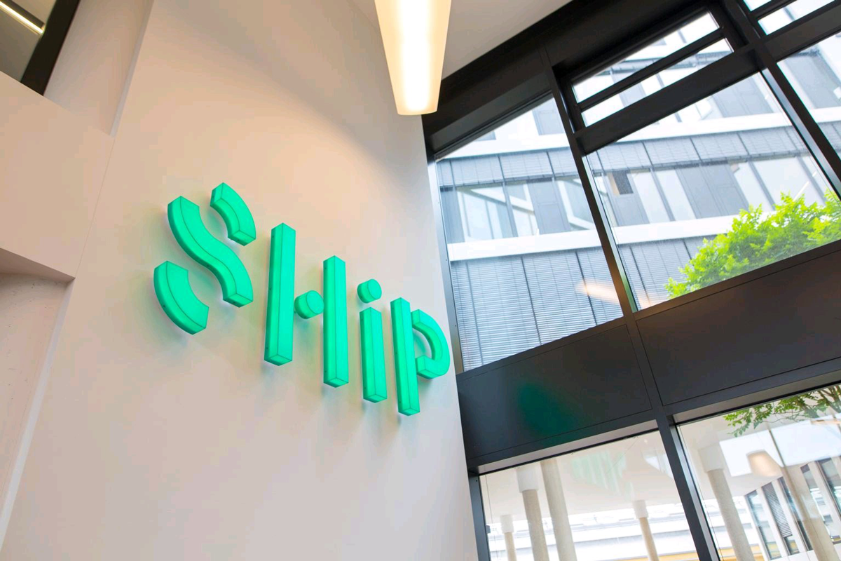 AM Ingenieure Foyer und Logo The Ship